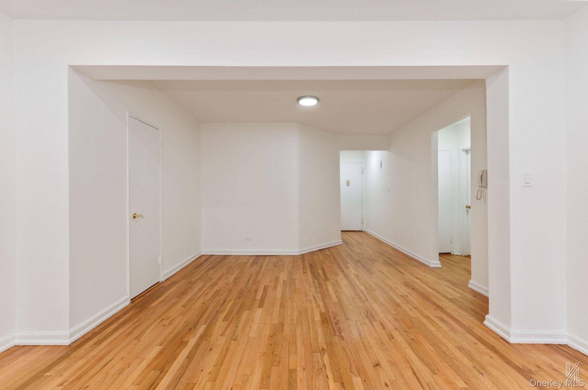 79-10 34th AVE #4U, Jackson Heights, NY 11372