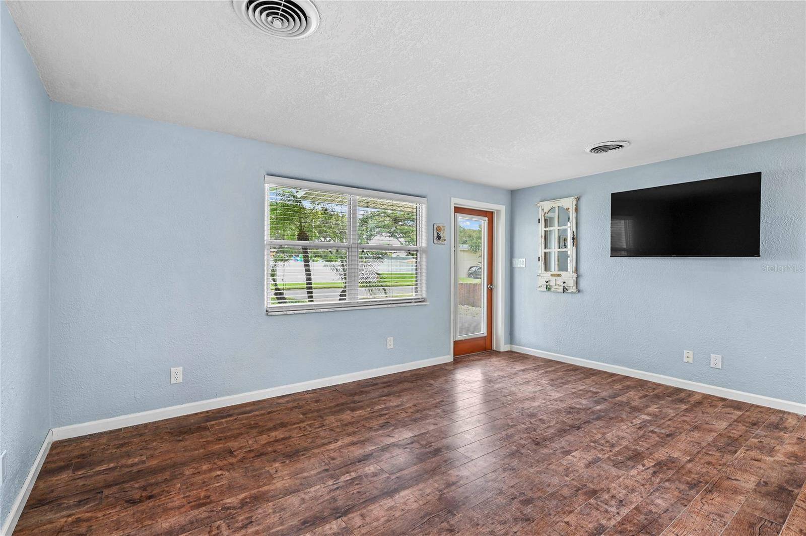 511 EVERGREEN ST, New Smyrna Beach, FL 32169