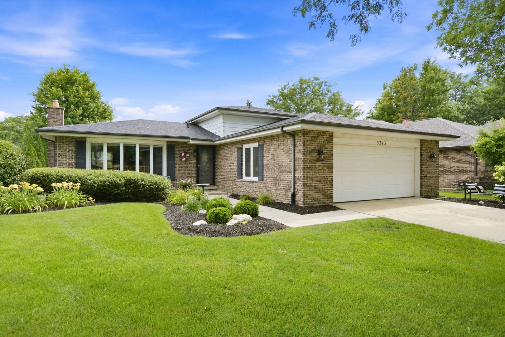3313 Pitcher DR, Darien, IL 60561