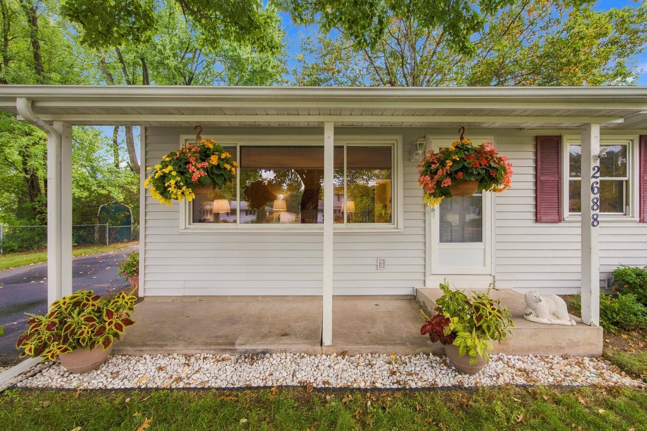 2688 Cedar AVE, White Bear Lake, MN 55110