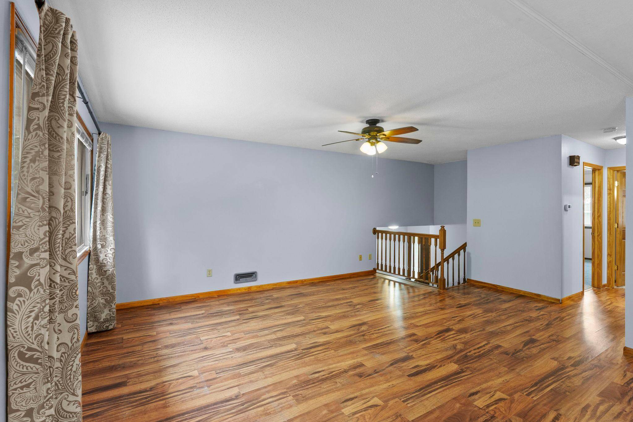 2483 Hidden Valley LN, Stillwater, MN 55082