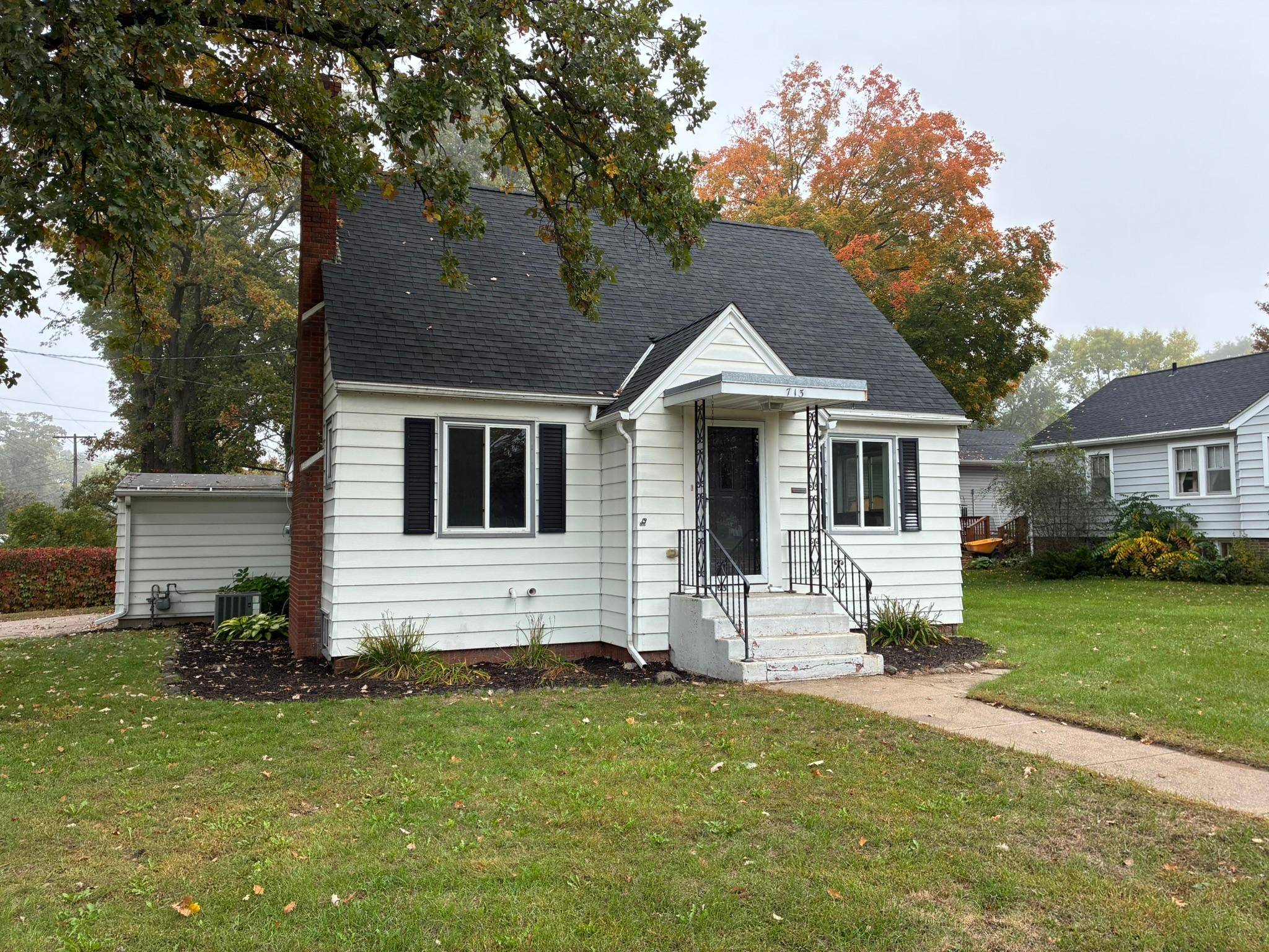 713 1st AVE NE, Little Falls, MN 56345
