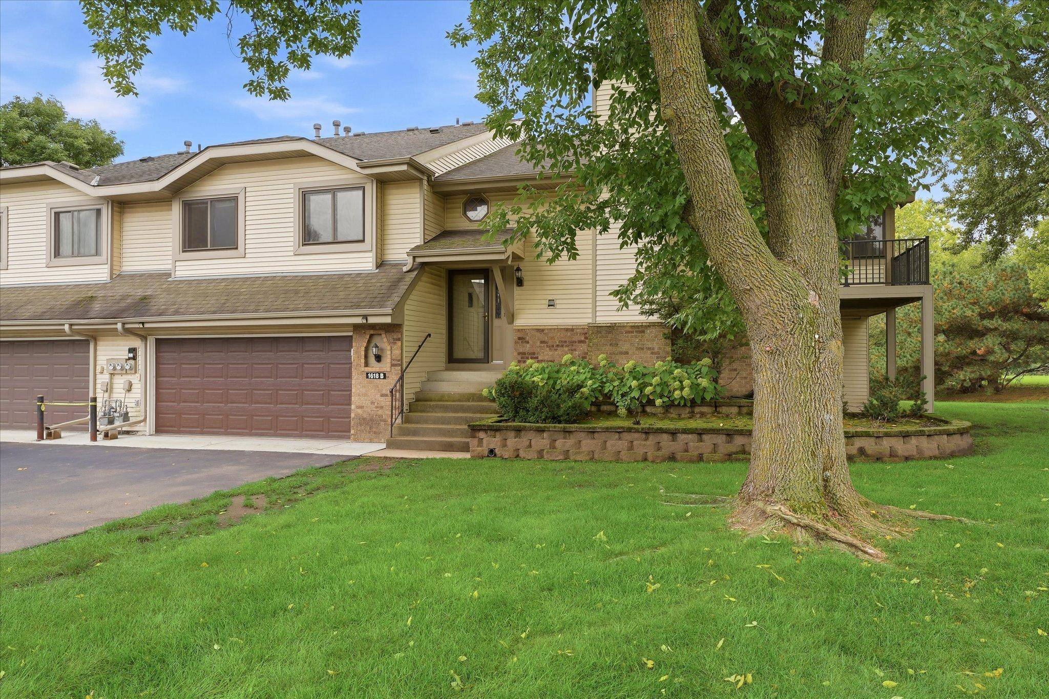1618 Clemson DR #B, Eagan, MN 55122