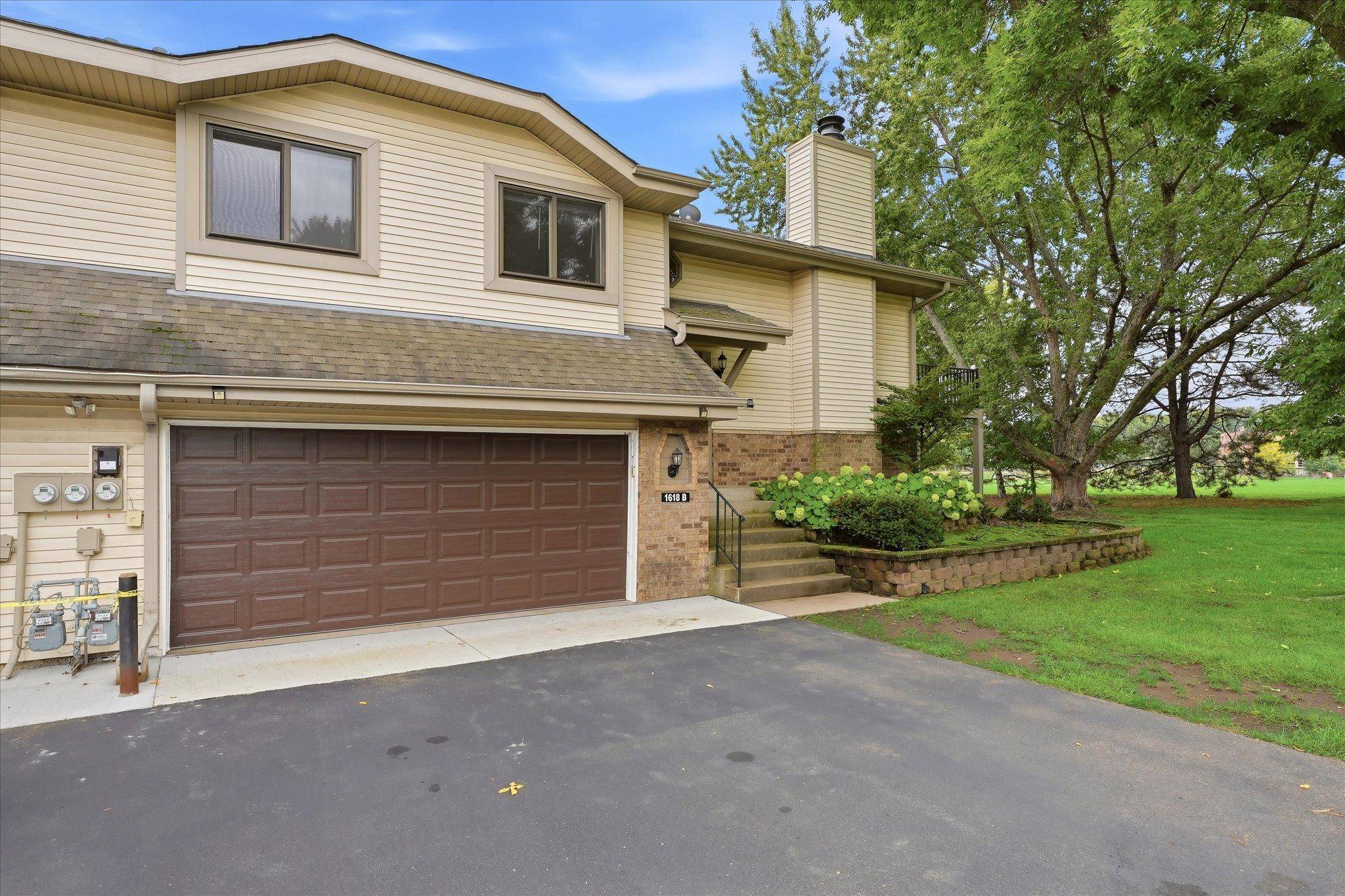 1618 Clemson DR #B, Eagan, MN 55122