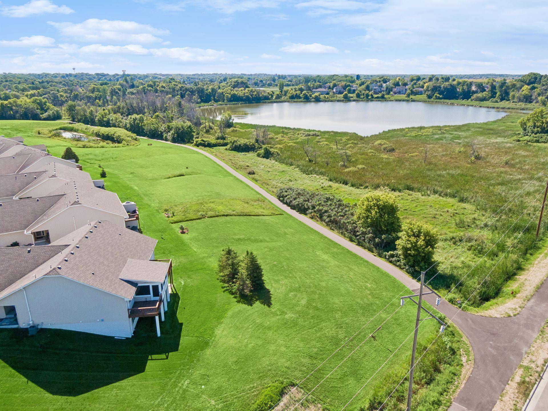 1851 Lakeridge WAY, Waconia, MN 55387