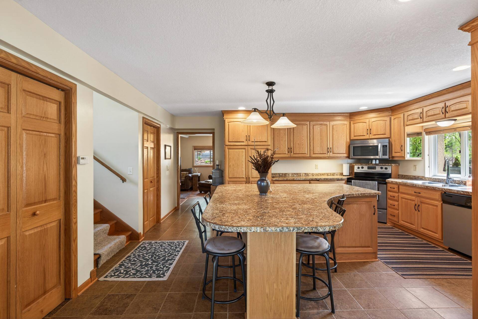 9551 Riverview RD, Eden Prairie, MN 55347
