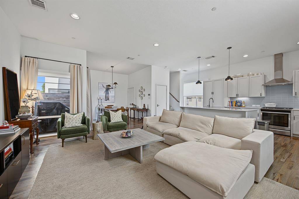 2310 N Fitzhugh Avenue #40, Dallas, TX 75204