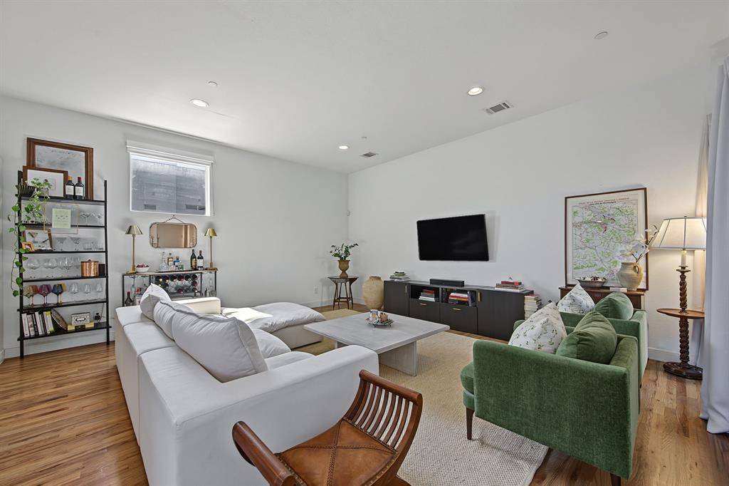 2310 N Fitzhugh Avenue #40, Dallas, TX 75204