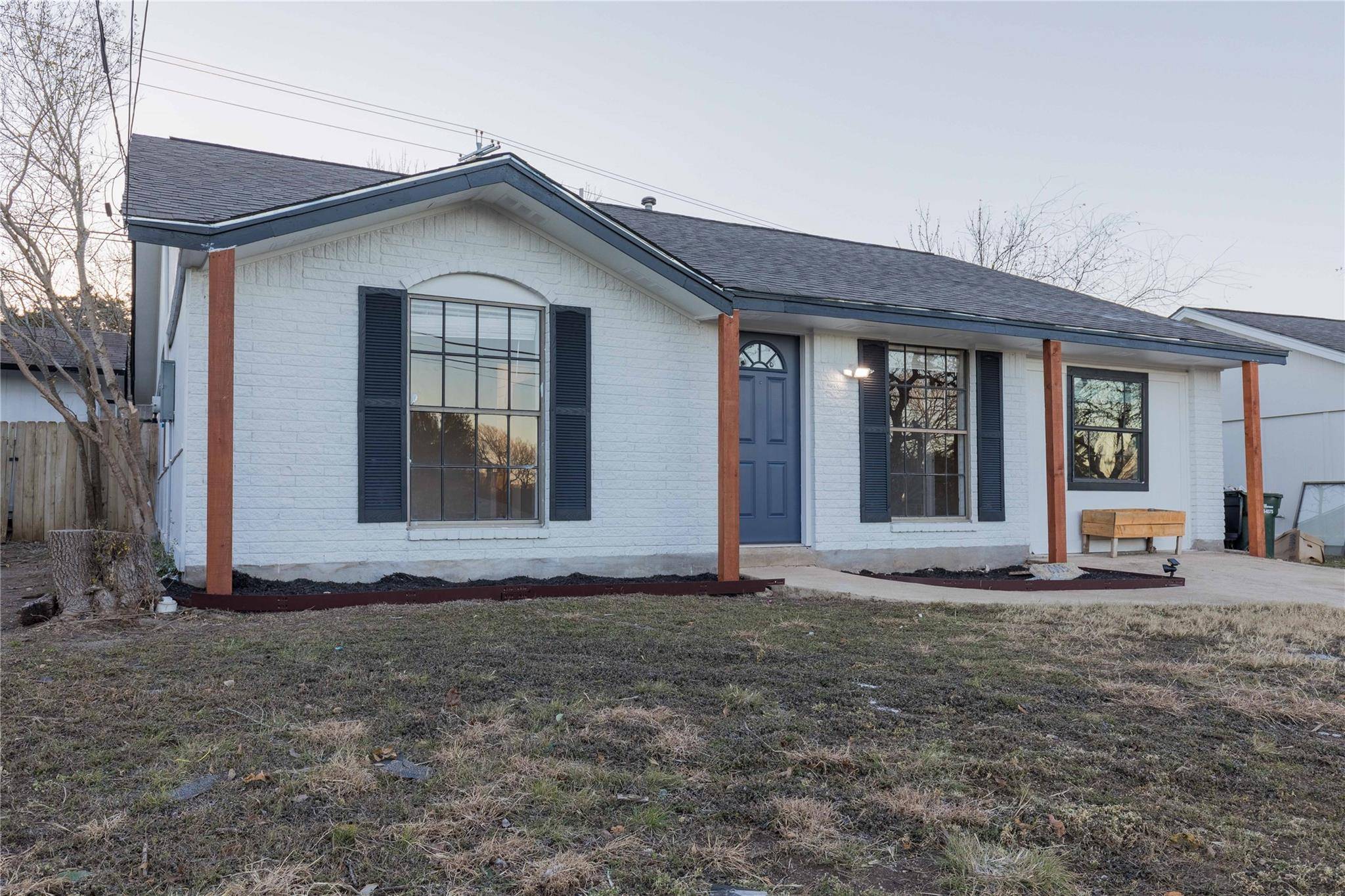 2003 Castle Gate CIR, San Marcos, TX 78666