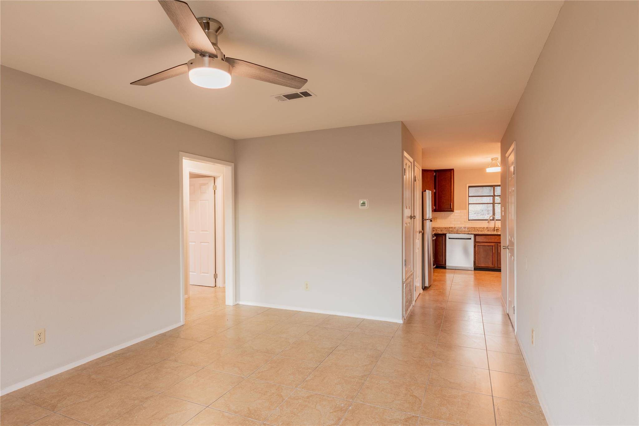 2003 Castle Gate CIR, San Marcos, TX 78666