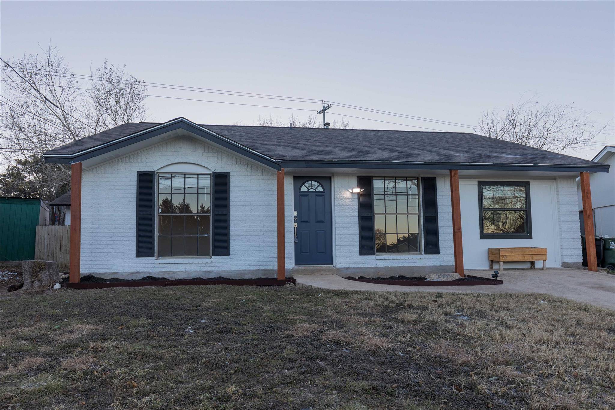 2003 Castle Gate CIR, San Marcos, TX 78666