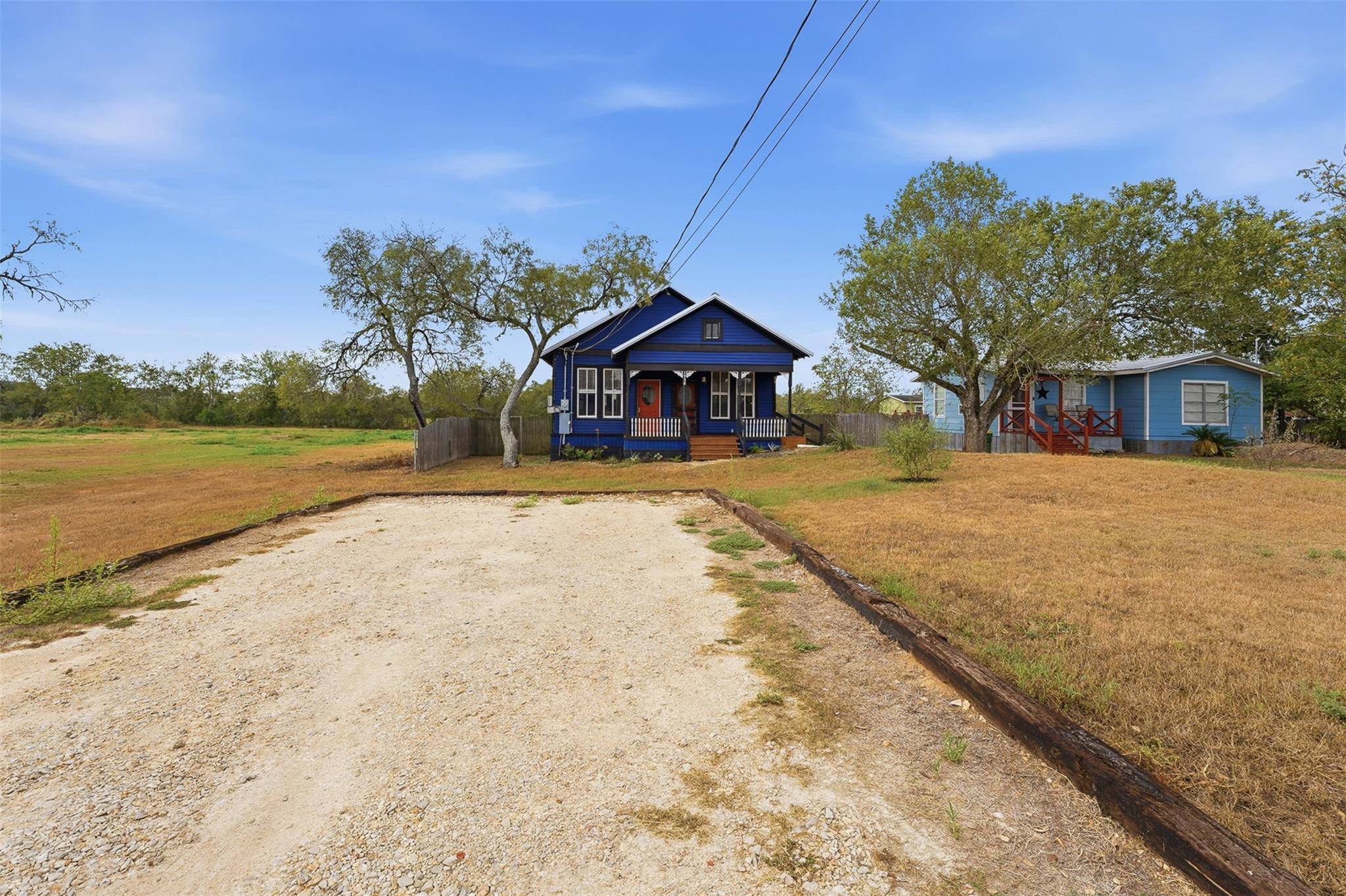 1930 Dreyer Lane, Gonzales, TX 78629