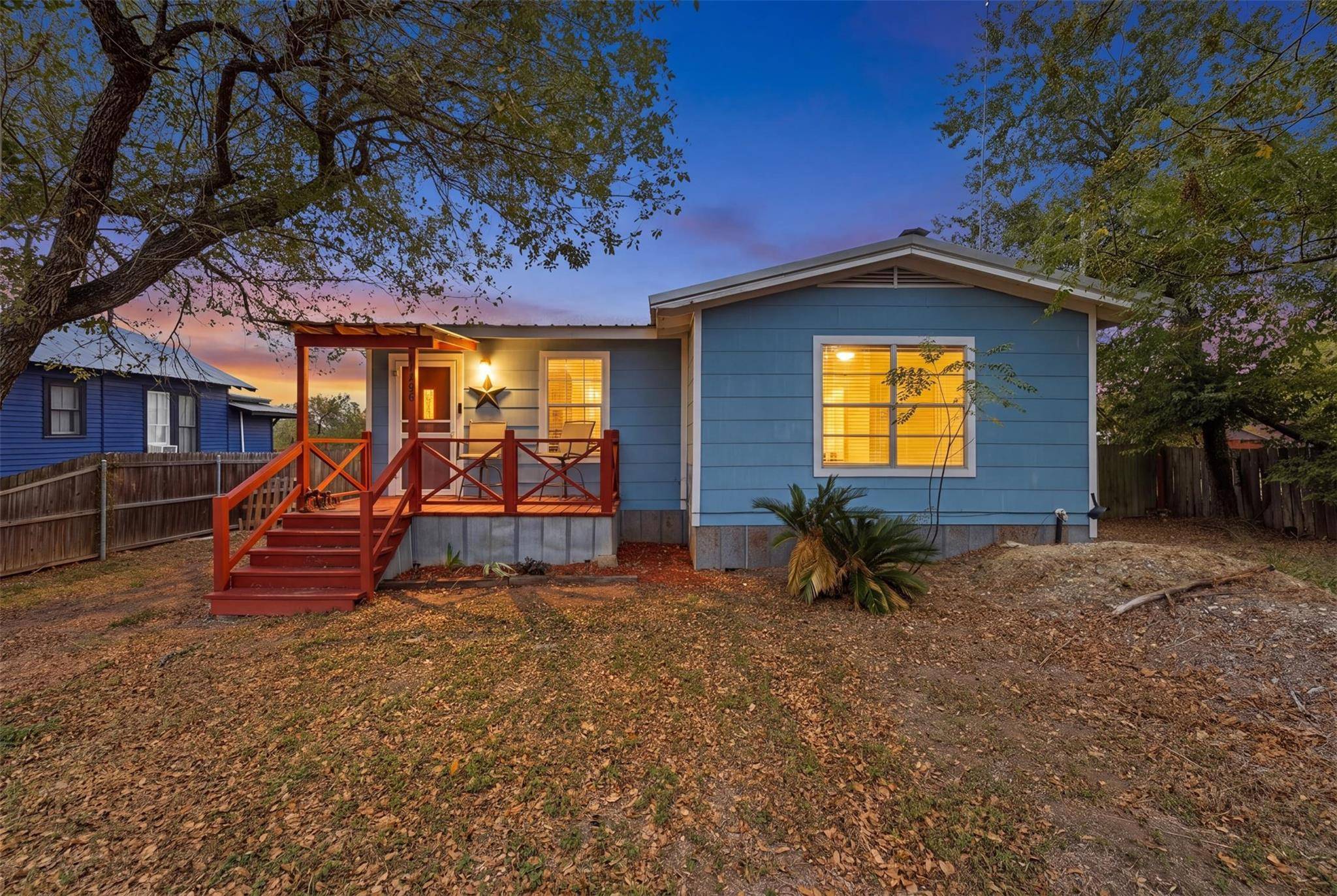 1926 Dreyer LN, Gonzales, TX 78629