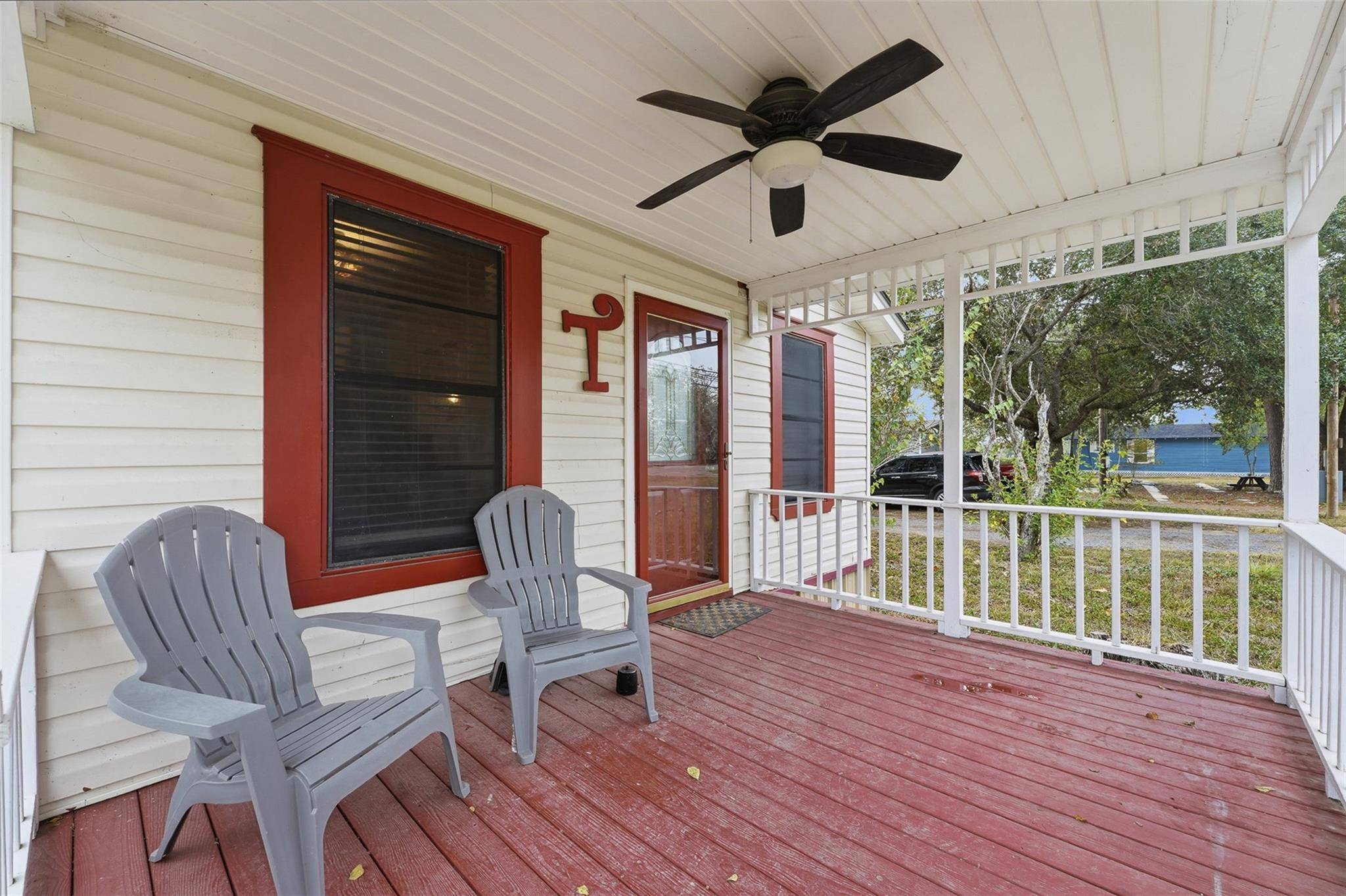1904 Dreyer LN, Gonzales, TX 78629