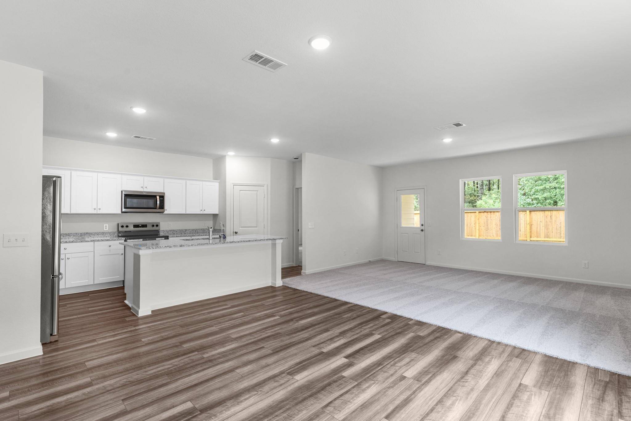 301 Sieders ST, Taylor, TX 76574
