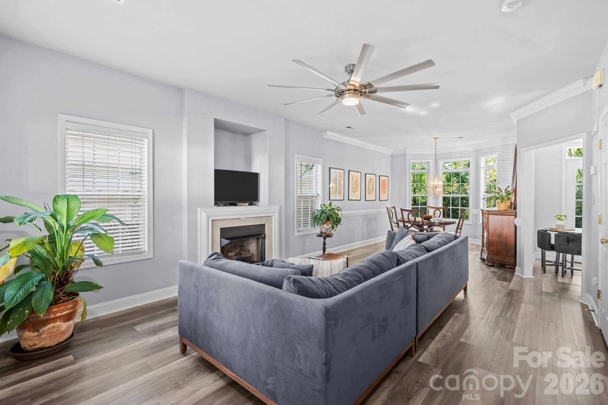 5520 Waverly Lynn LN, Charlotte, NC 28269