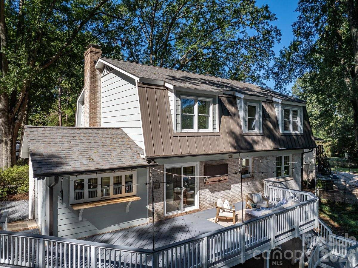 6607 Long Meadow RD, Charlotte, NC 28210