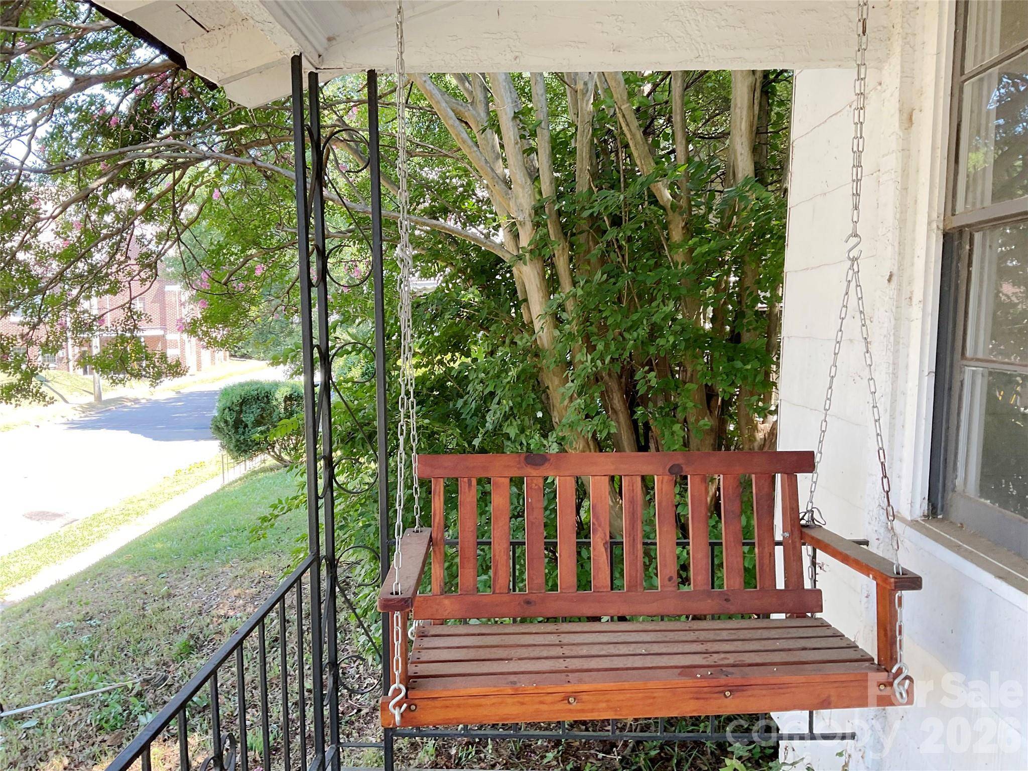 208 S Ransom ST, Gastonia, NC 28052