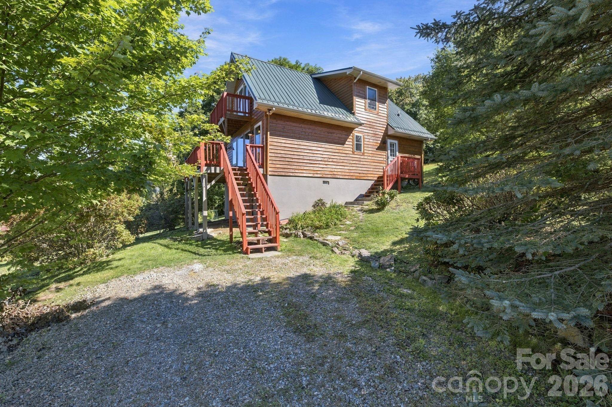 190 Camelot DR, Banner Elk, NC 28604