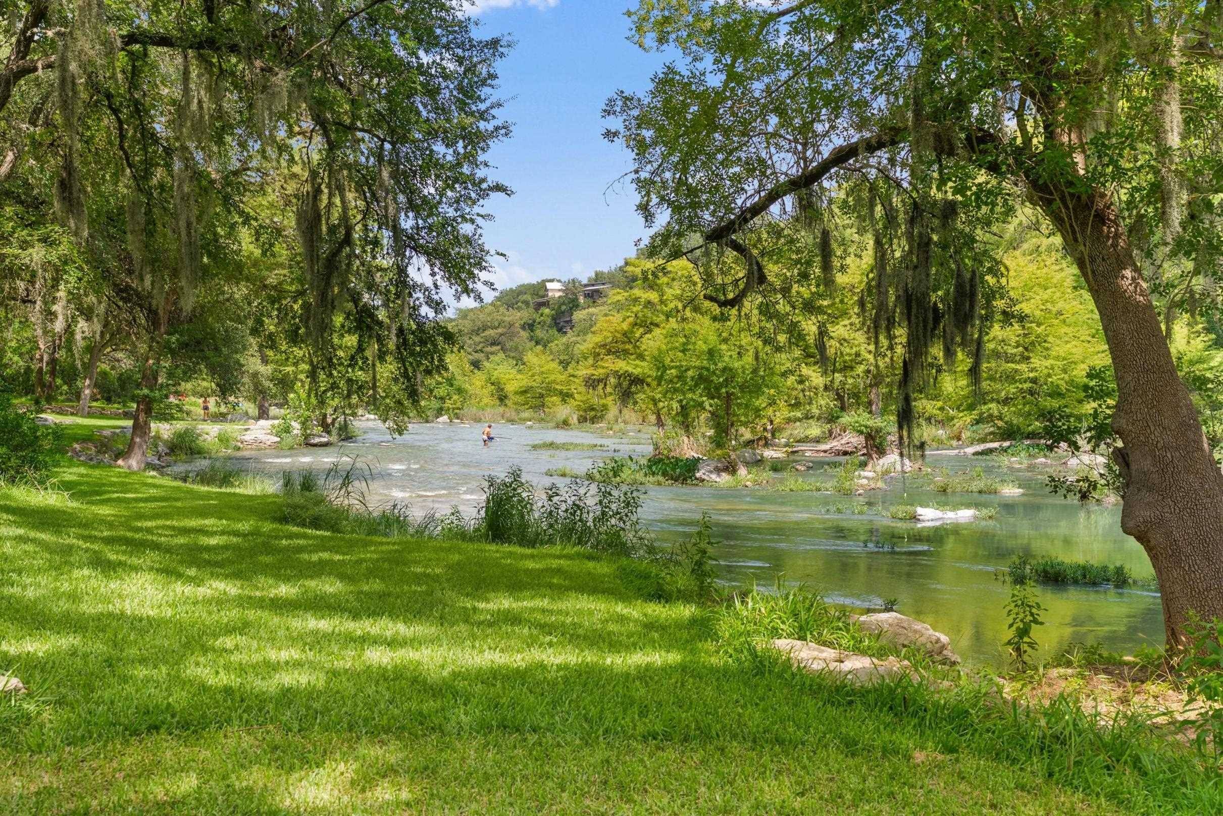 1731 Riada DR, New Braunfels, TX 78132