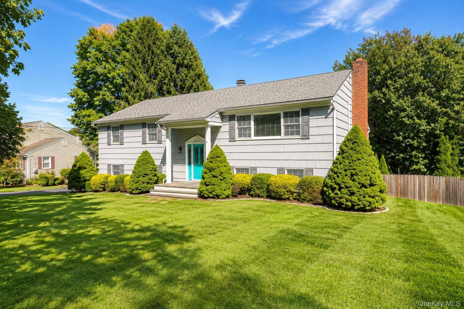 518 Manchester RD, Yorktown Heights, NY 10598