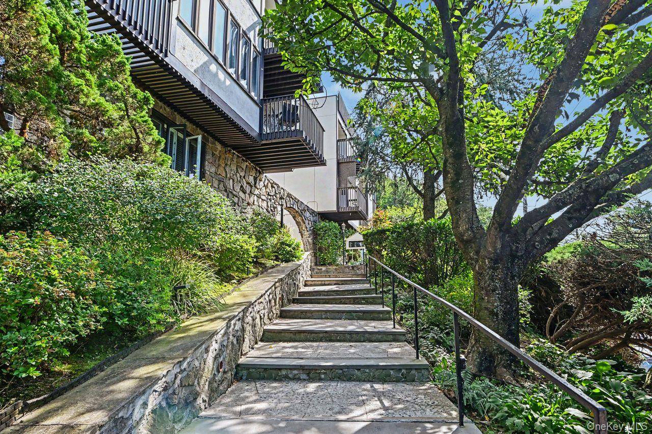 1200 Warburton AVE #41, Yonkers, NY 10701