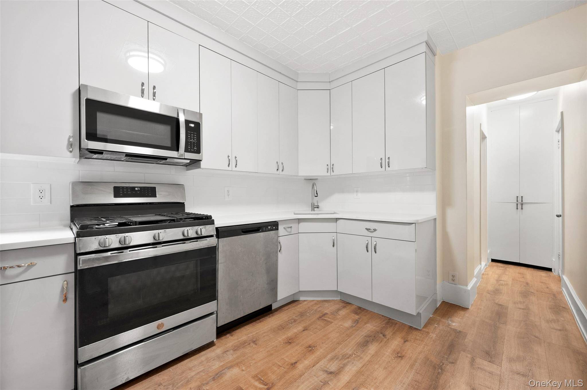91 Parkway RD #G-1, Bronxville, NY 10708