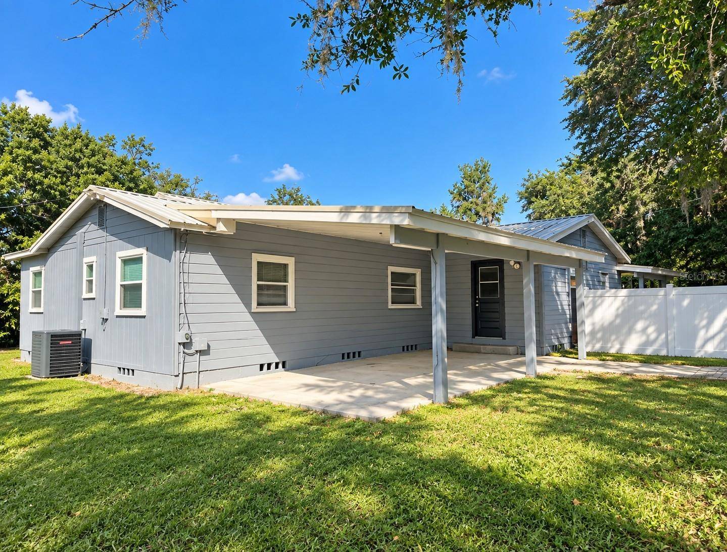1618 MAGNOLIA AVE, Deland, FL 32724
