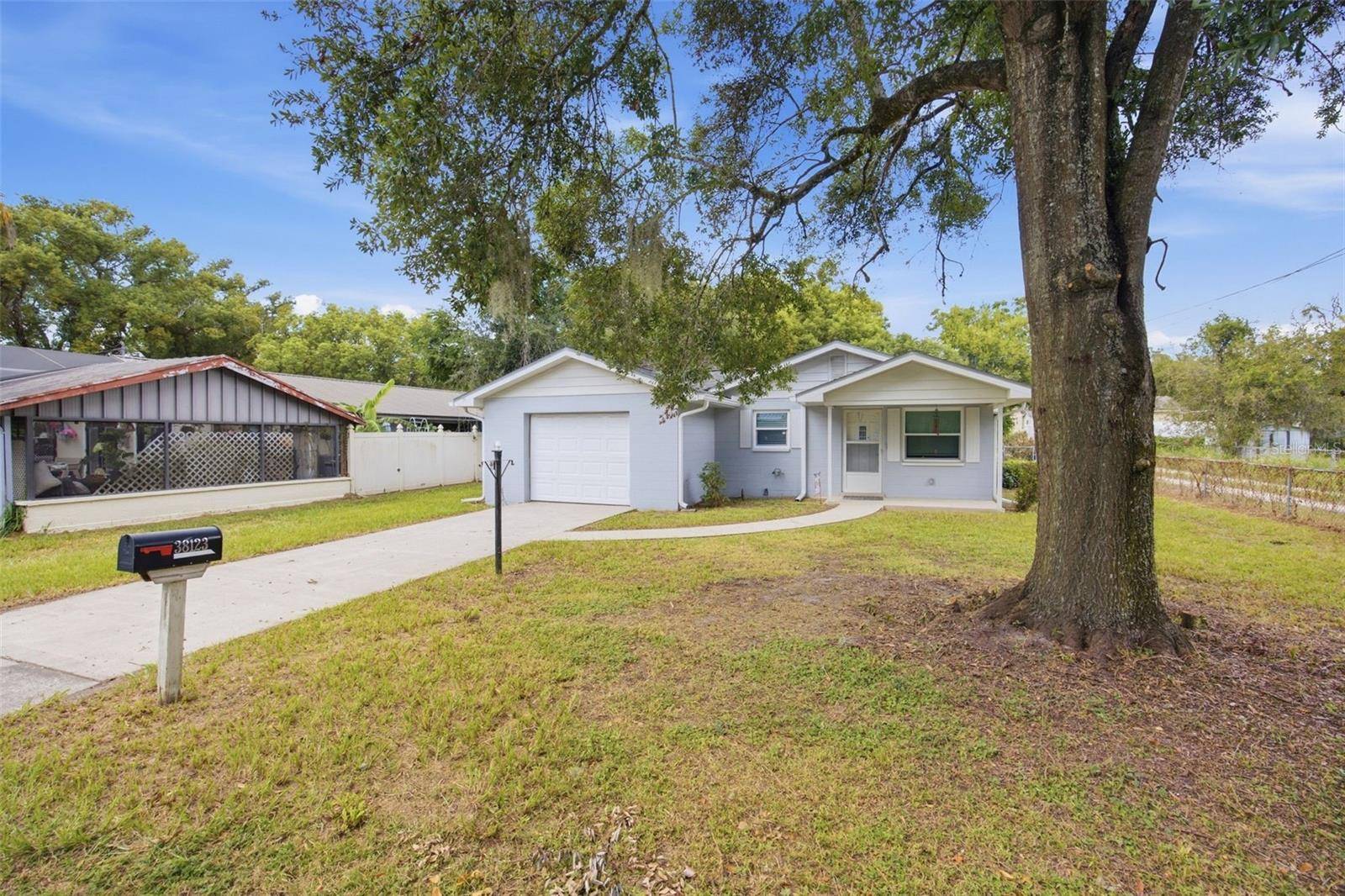 38123 10TH AVE, Zephyrhills, FL 33542