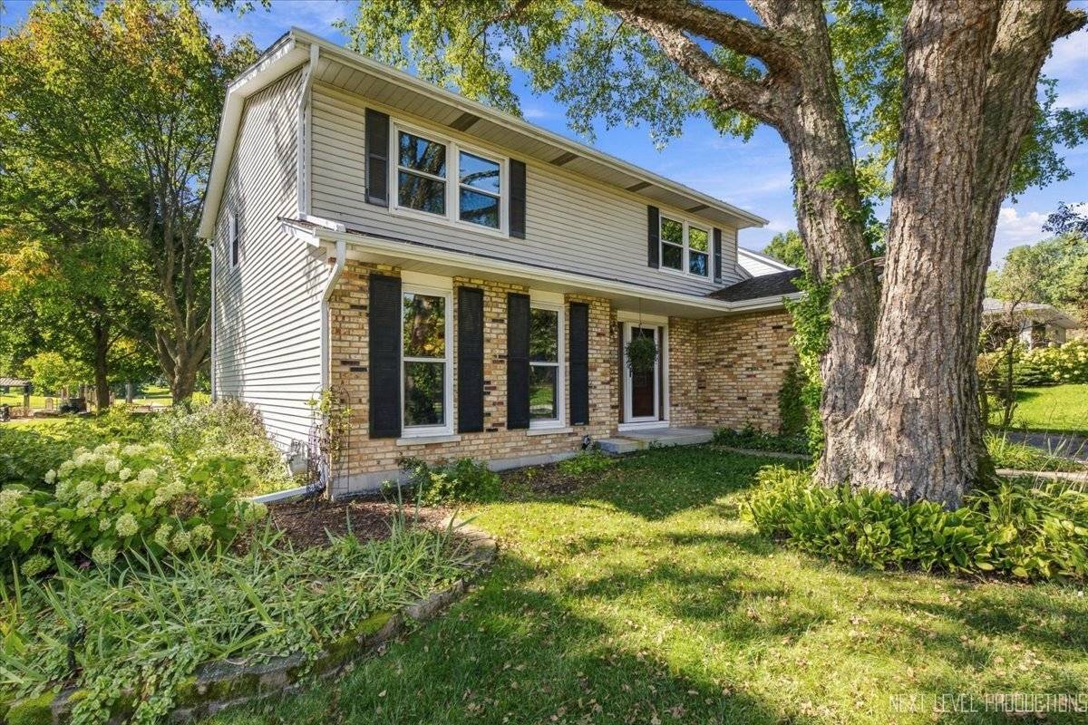 1308 Old Dominion RD, Naperville, IL 60540