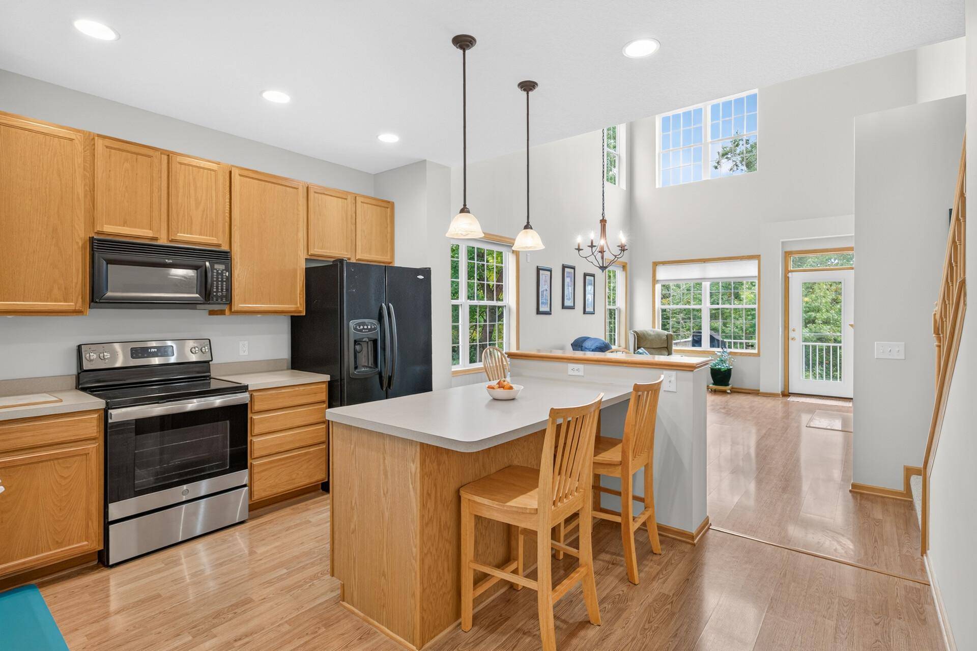 18057 Kindred CT, Lakeville, MN 55044