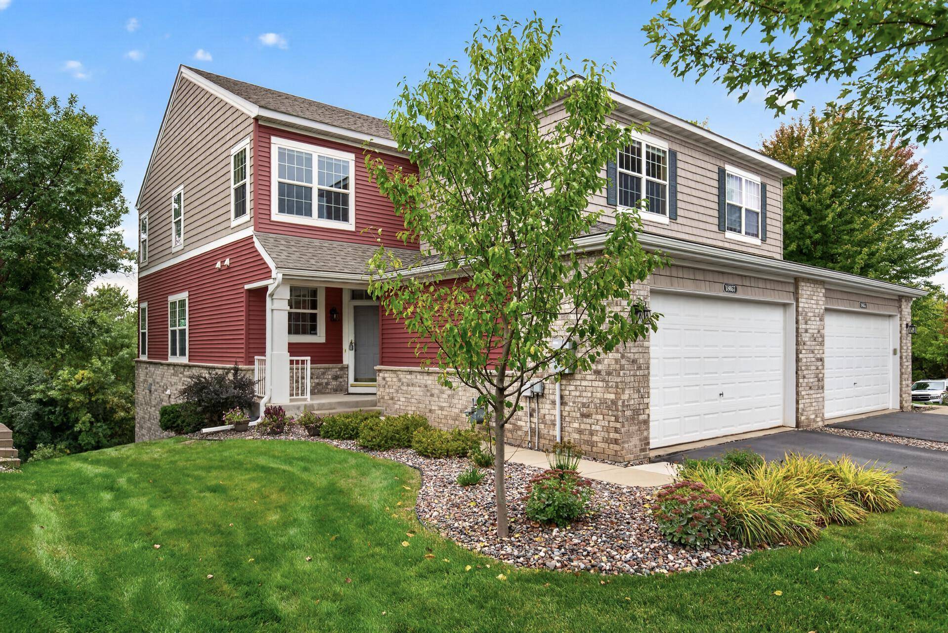 18057 Kindred CT, Lakeville, MN 55044