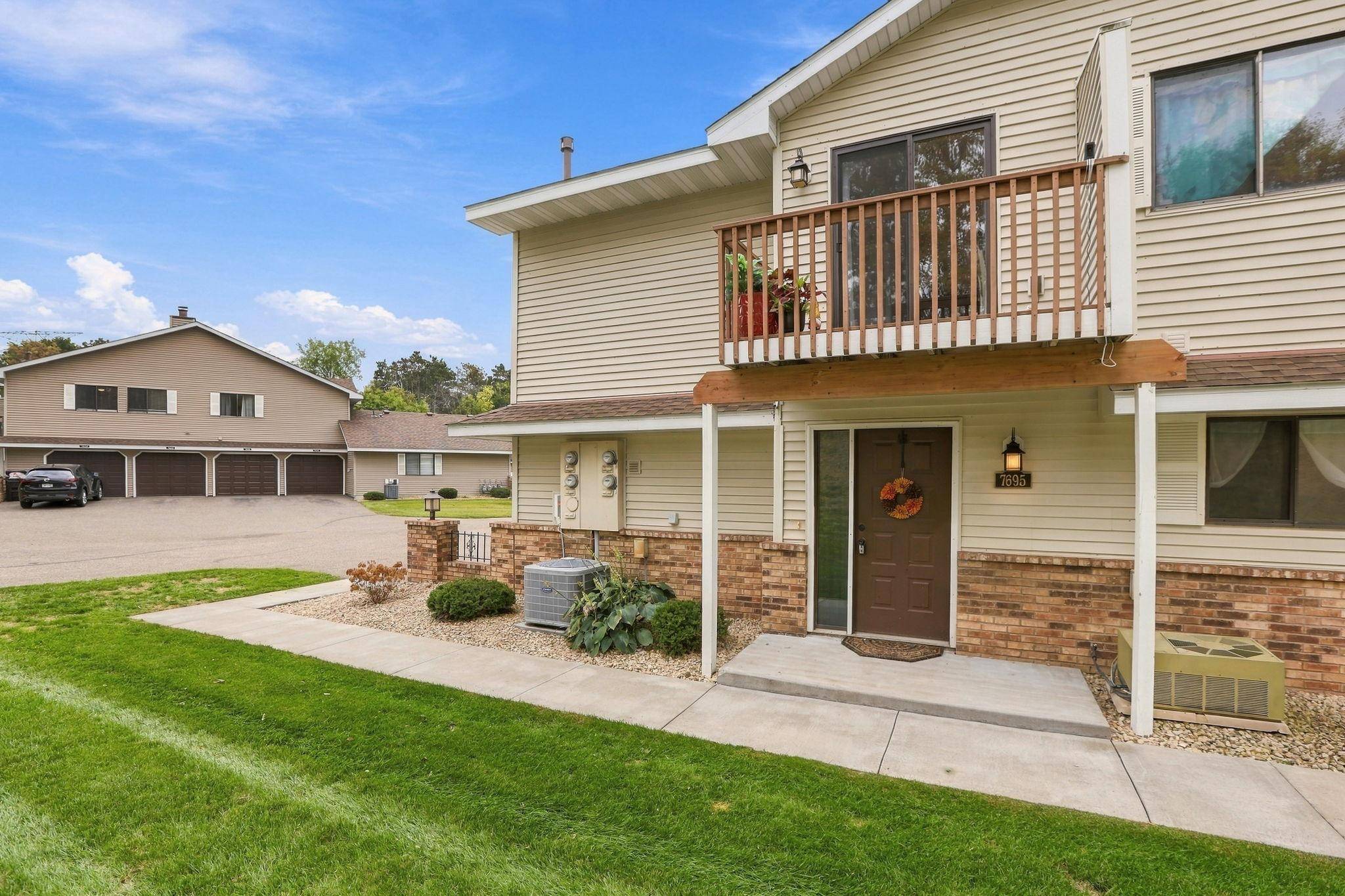 7695 Wedgewood CT N, Maple Grove, MN 55311