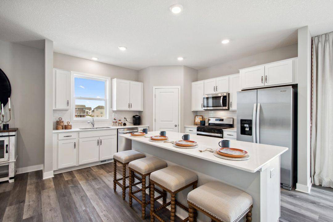 4881 171st ST W, Lakeville, MN 55044