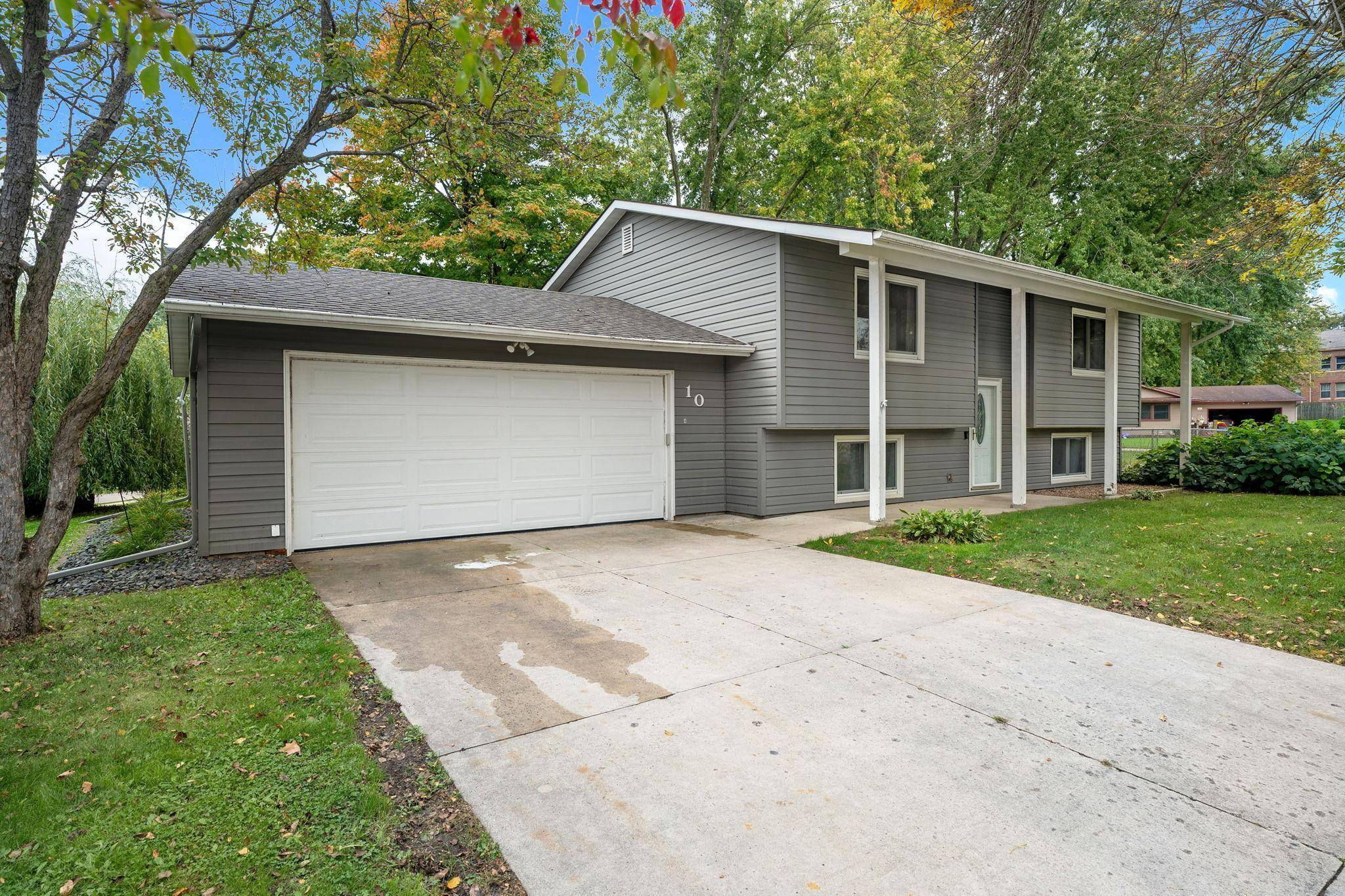 10 Radel PL, Owatonna, MN 55060