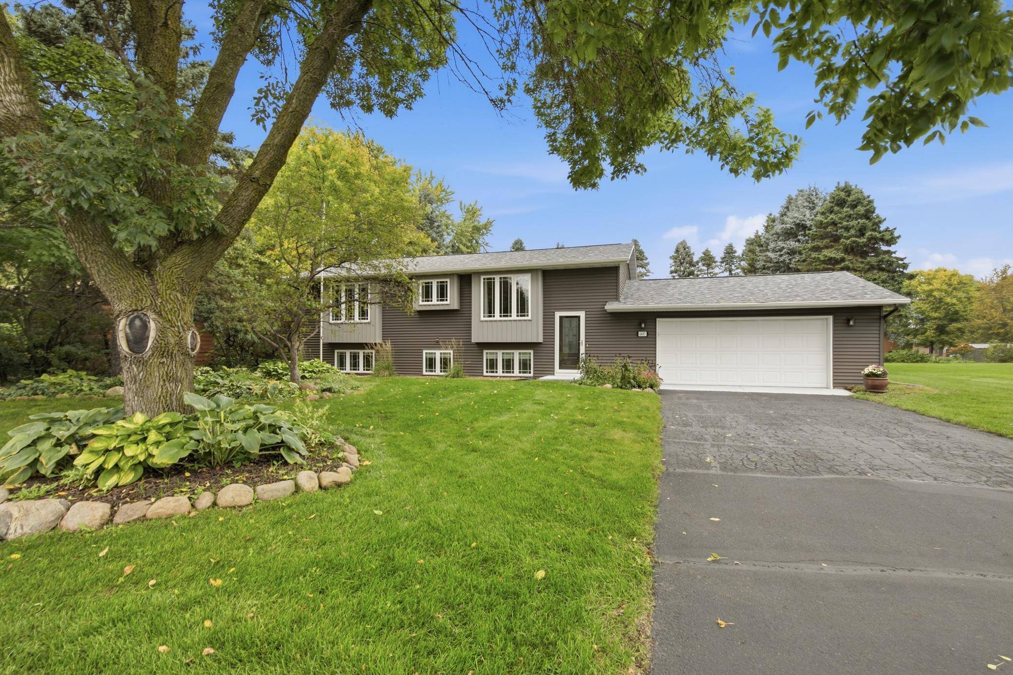 6407 Laurel RD, Saint Cloud, MN 56303