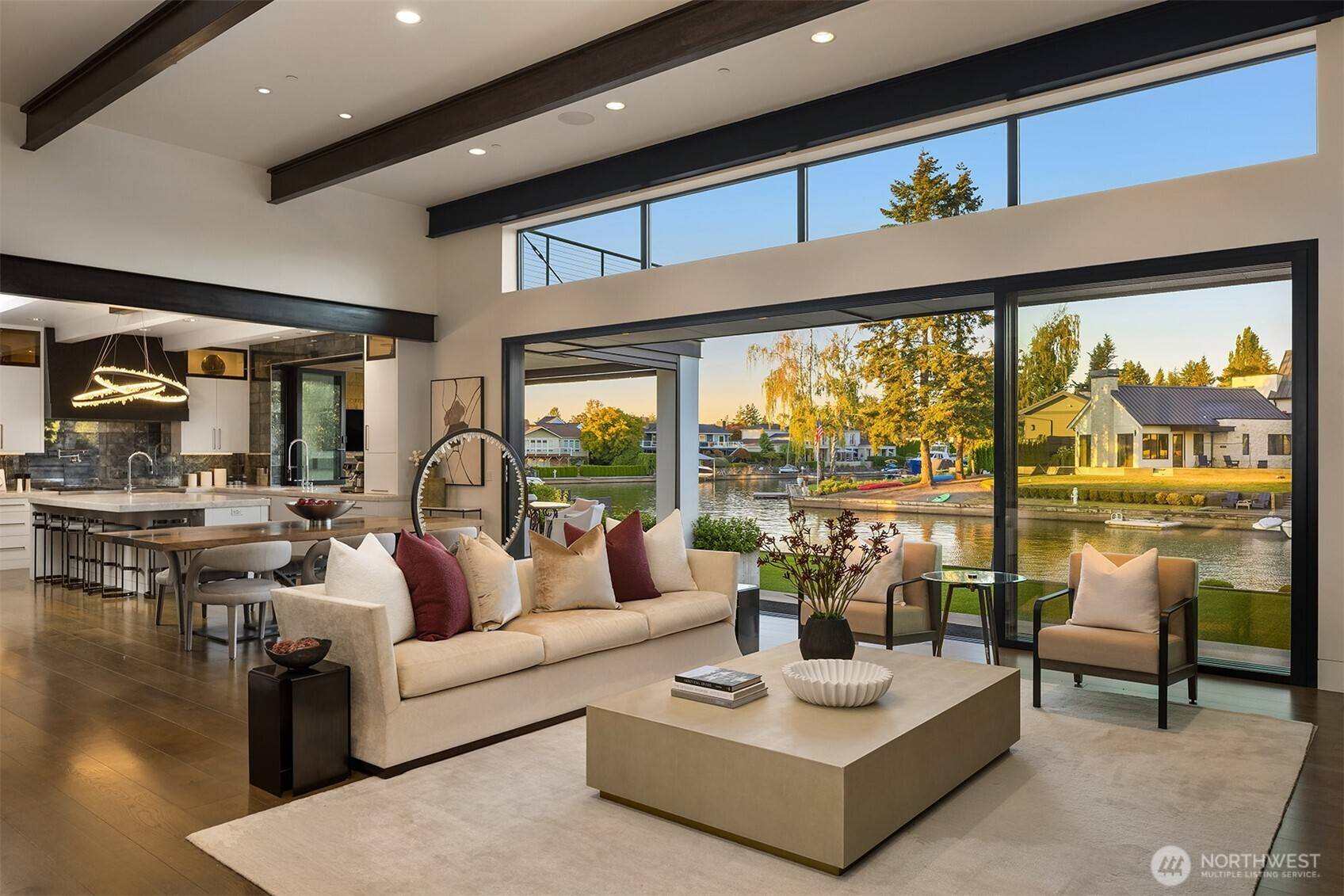 15 Crescent Ky, Bellevue, WA 98006