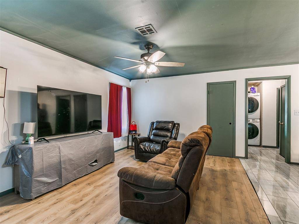 3040 SW 39th ST, Oklahoma City, OK 73119