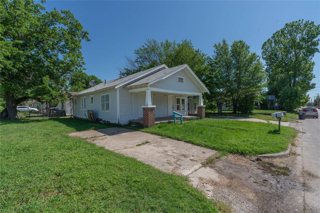 820 W Highland ST, Shawnee, OK 74801