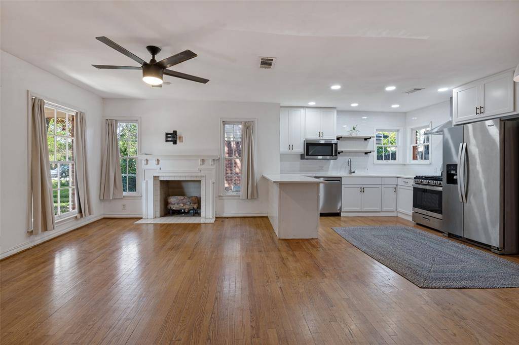 2219 Carnes Street, Dallas, TX 75208