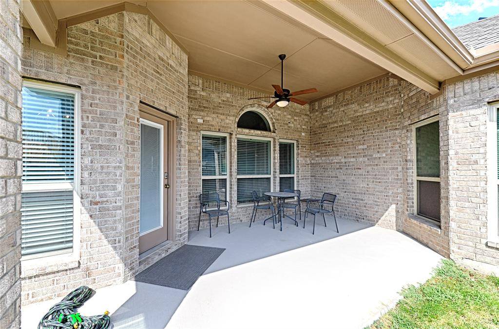 1802 ranch view Drive, Cedar Hill, TX 75104