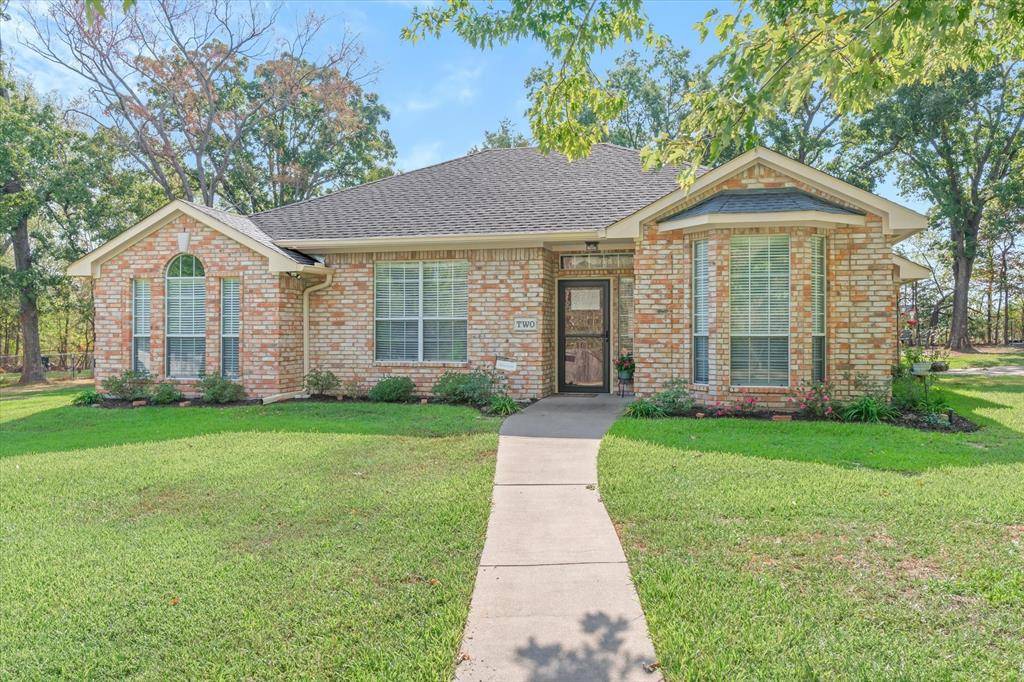 2 Bentwood Circle, Canton, TX 75103