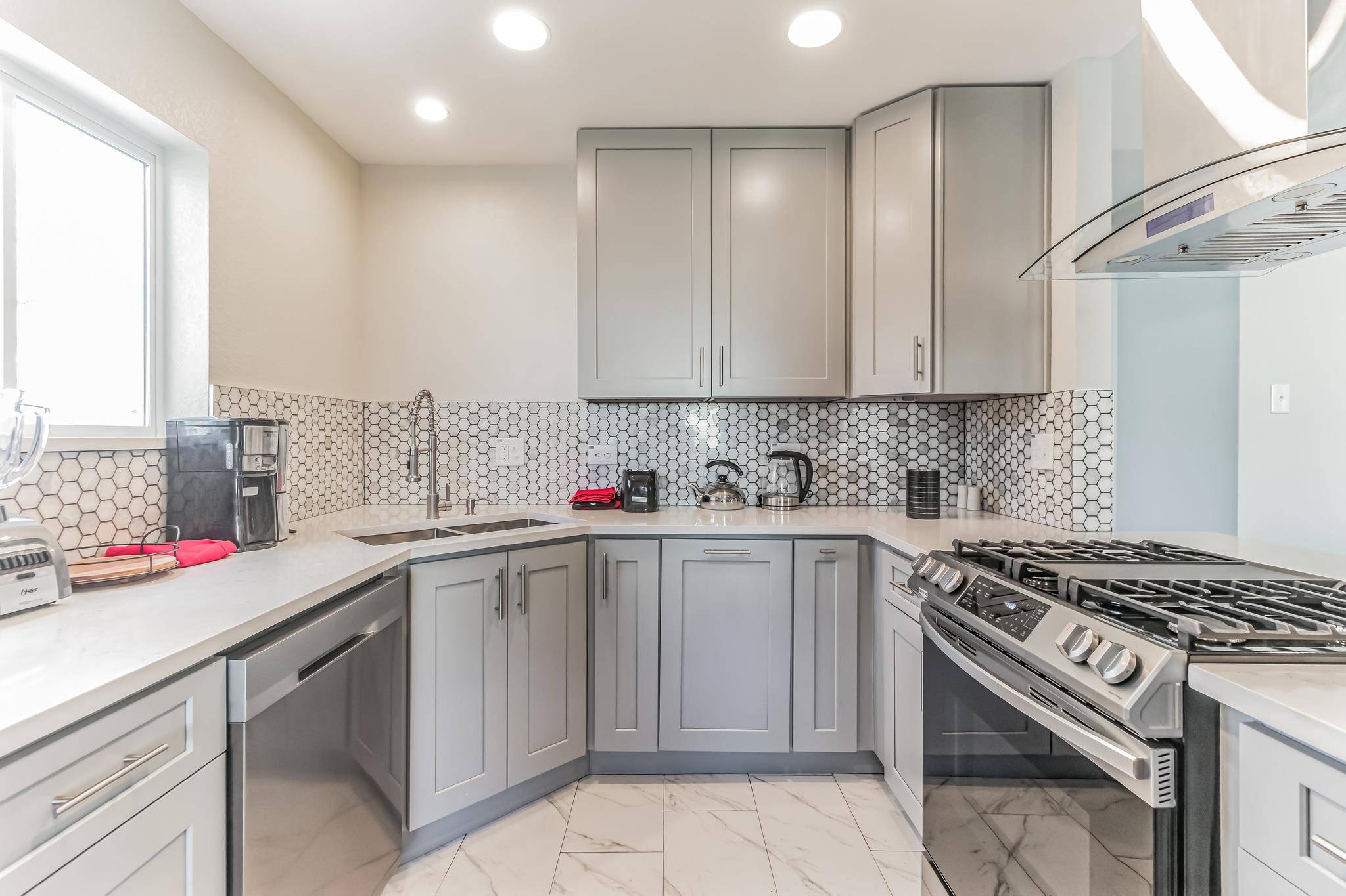 11406 Ruffed Grouse DR, Austin, TX 78758