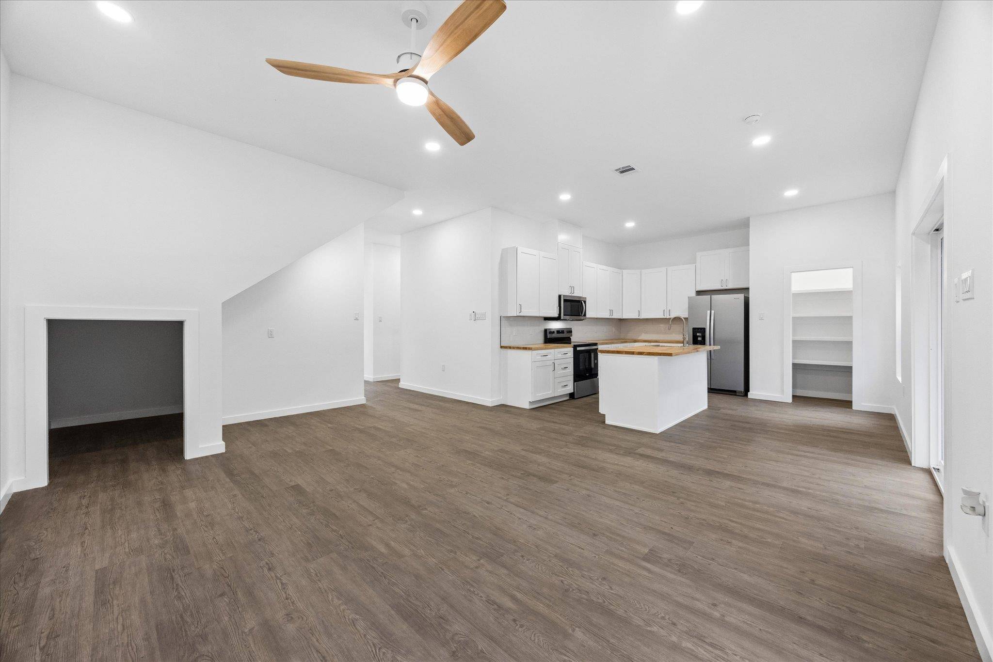 26 Wood Glen DR, Wimberley, TX 78676
