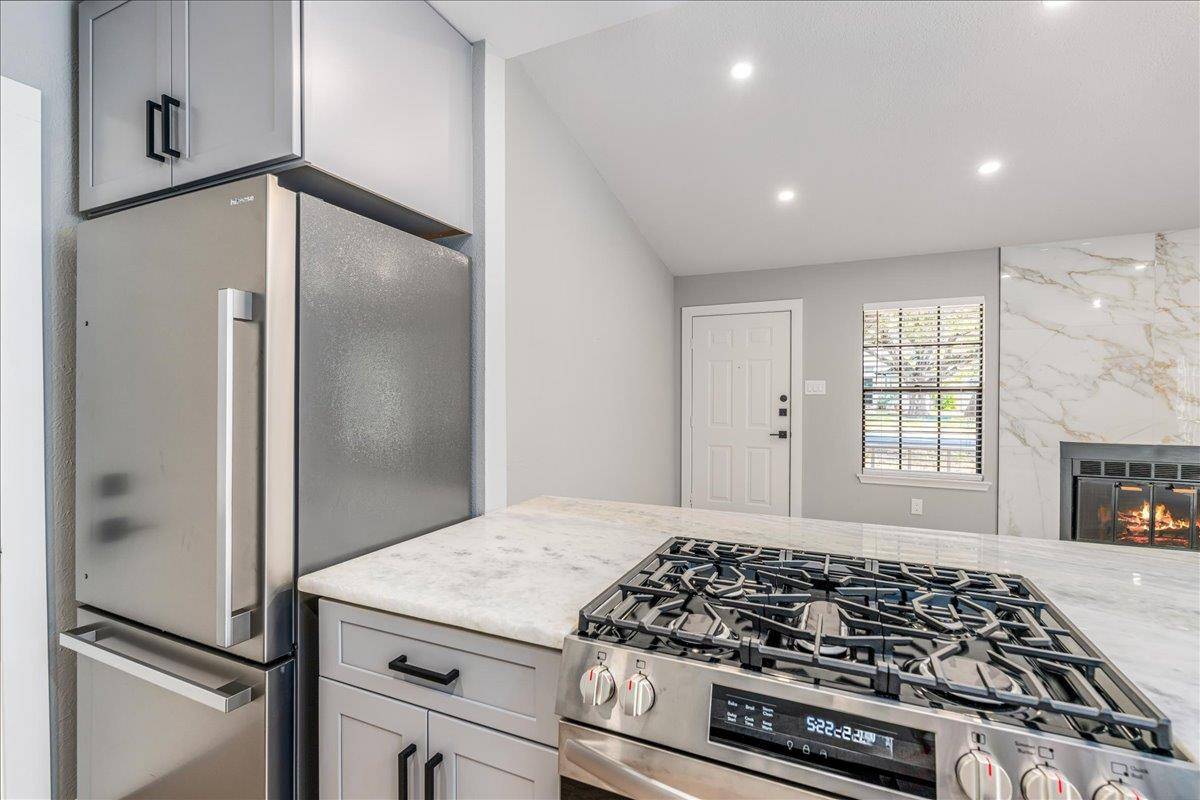 803 Kavanagh DR, Austin, TX 78748