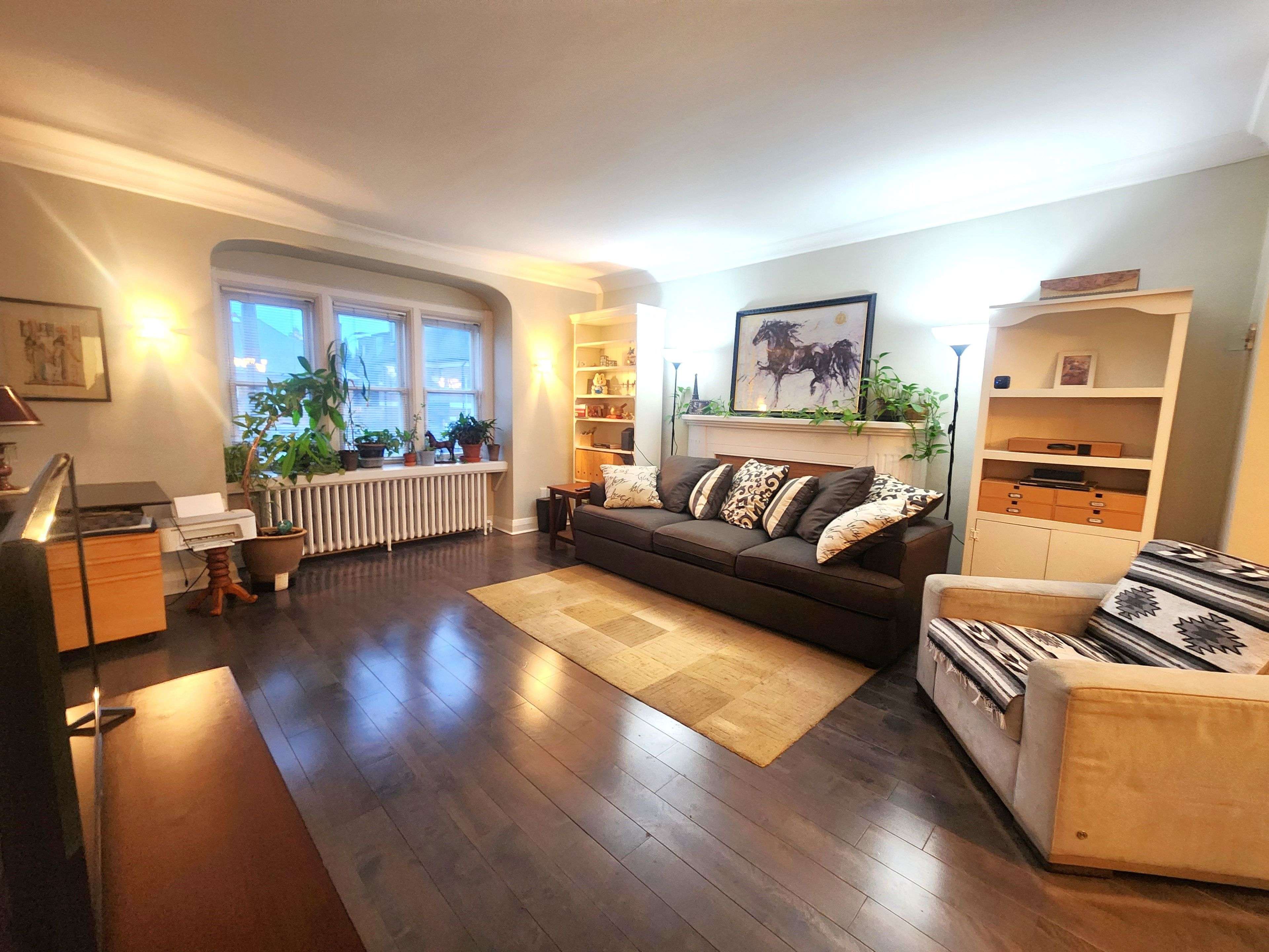 1227 Avenue RD #Upper, Toronto C04, ON M5N 2G5