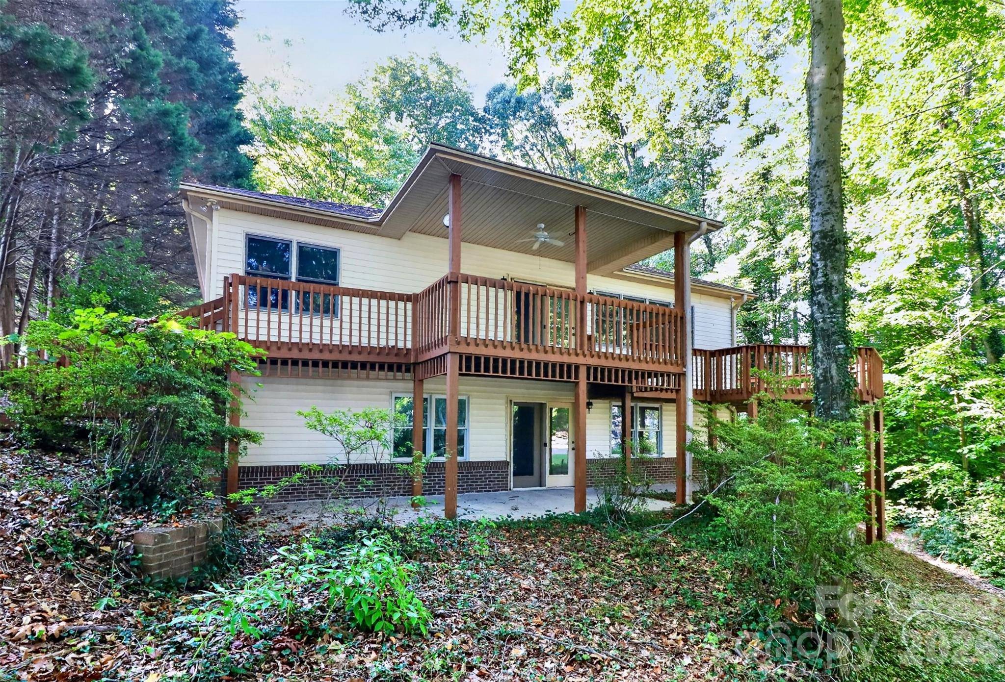 151 Seagrove LN, Mooresville, NC 28117