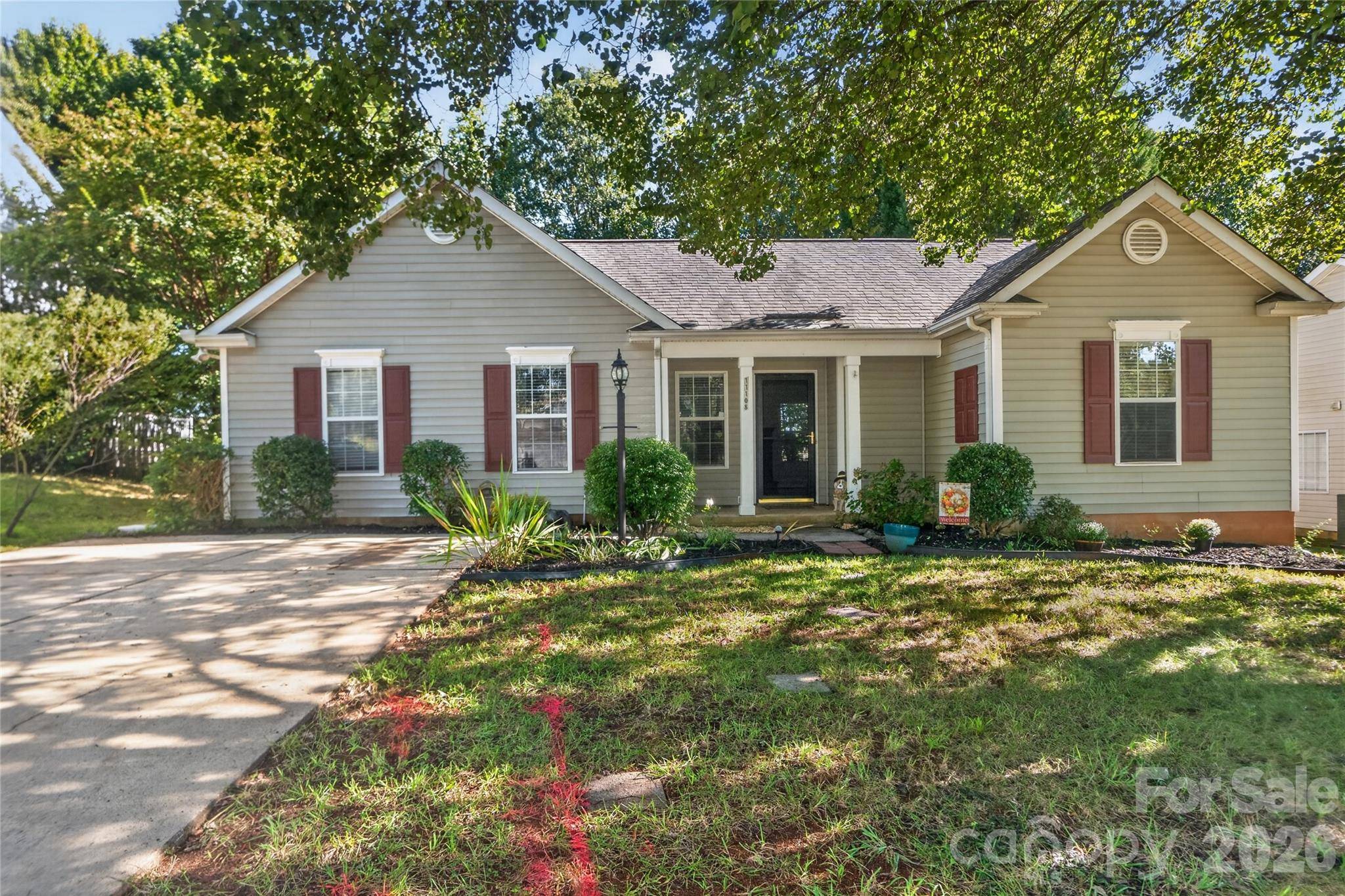 11108 White Stag DR, Charlotte, NC 28269