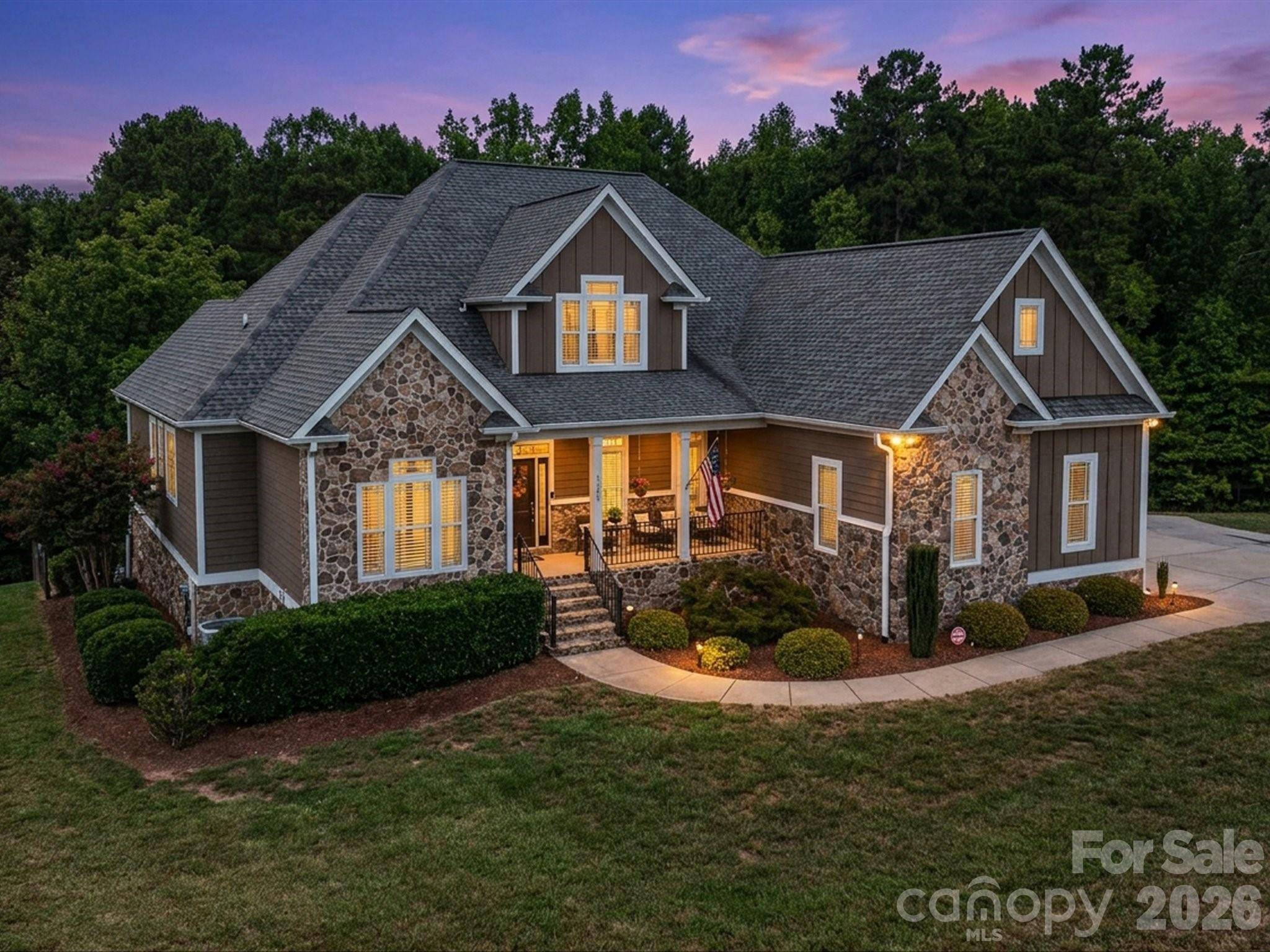 3167 James Plantation DR, Denver, NC 28037