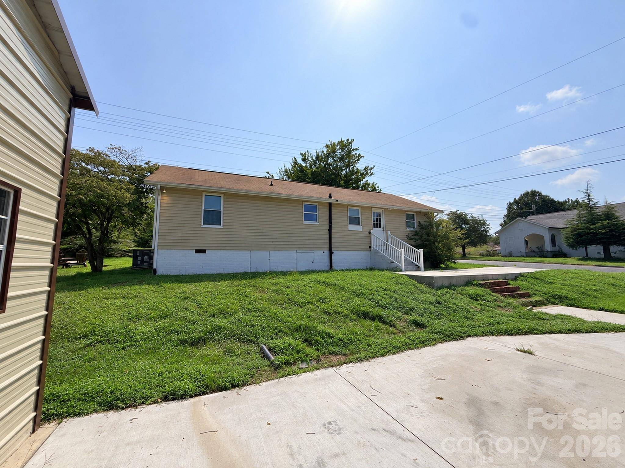 514 S Chapel ST, Landis, NC 28088